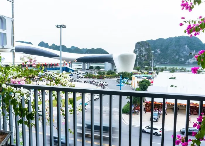Hon Gai Hotel 3*